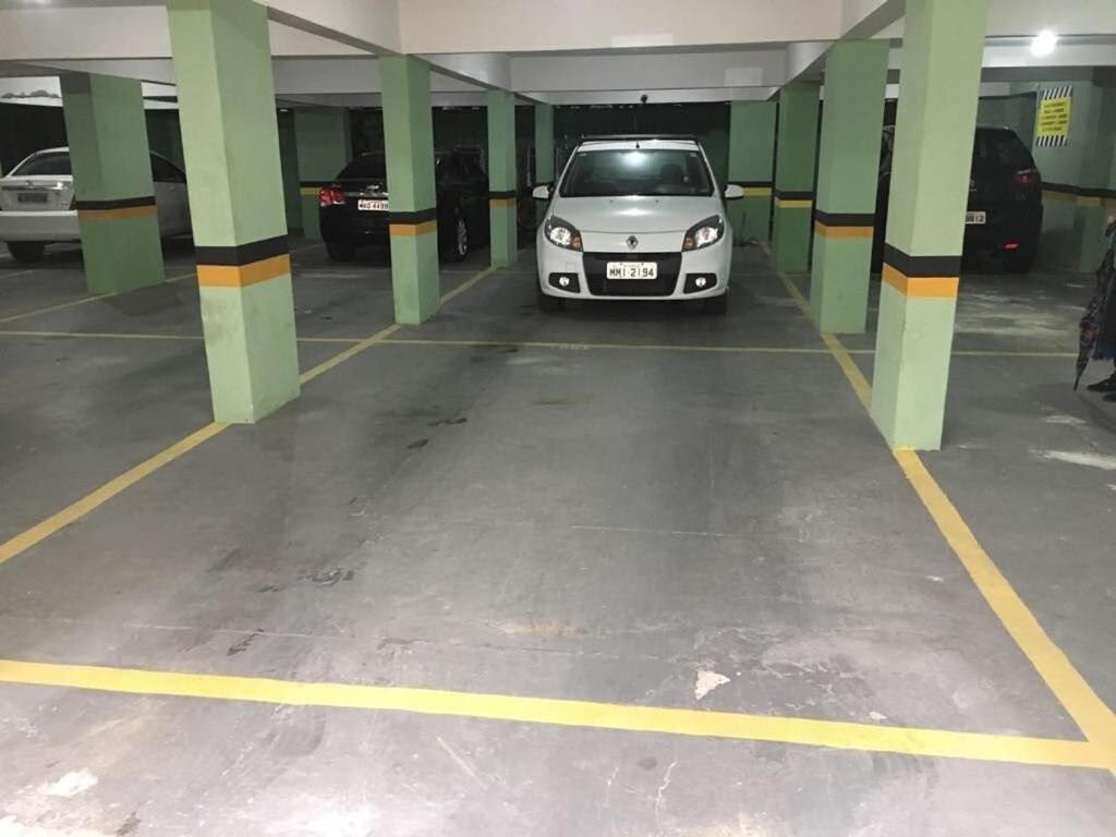 Apto na Av Brasil frente ao shopping, 4 min da praia Balneario Camboriu Exterior foto